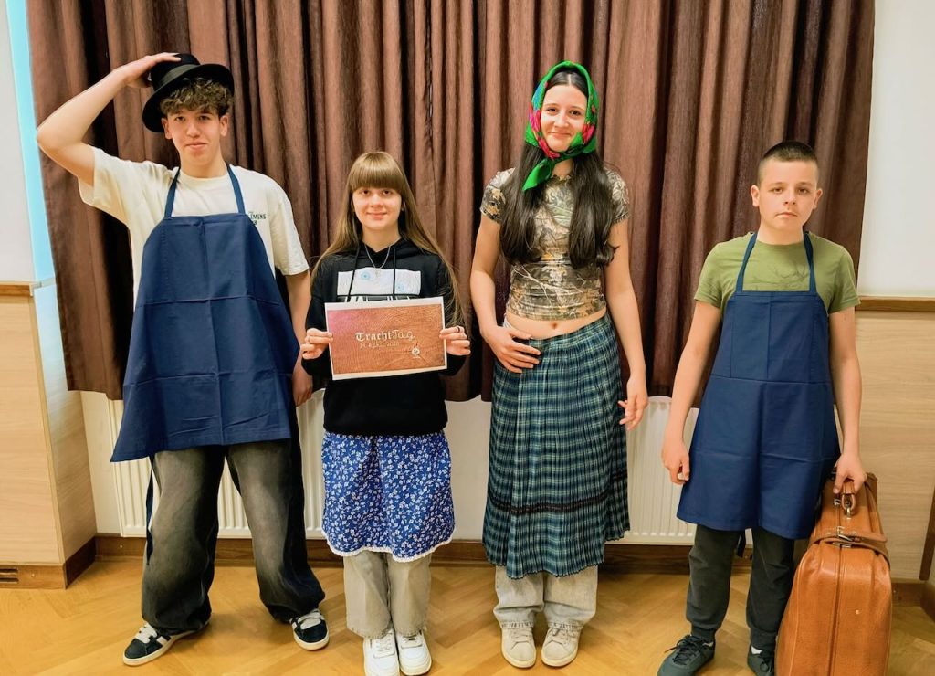 TrachtTag im Bildungszentrum „Szent József” in Seksard/Szekszárd - Zugeschickt von: Anita Lovas